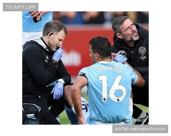 曼城后腰罗德里因伤缺席训练,球队转换防守或受影响 曼城后腰罗德里因伤缺席训练,球队转换防守或受影响