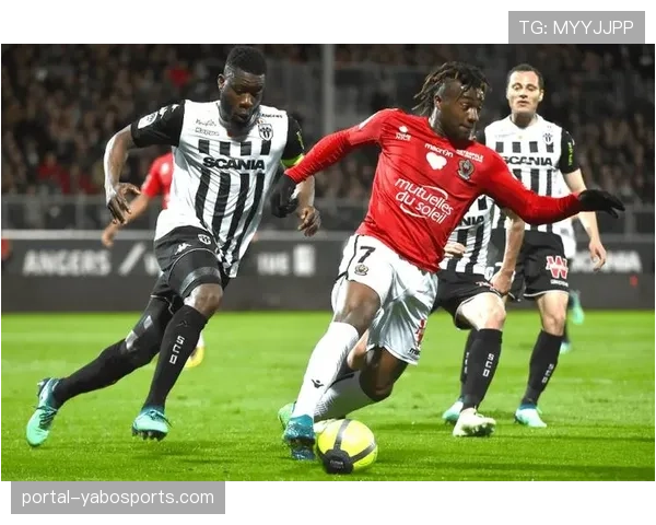 法甲防守效率排名更新：斯特拉斯堡34失球位列第四